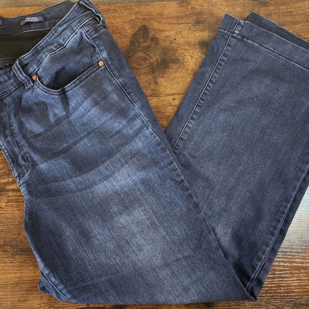 Revery bootcut style Size 16